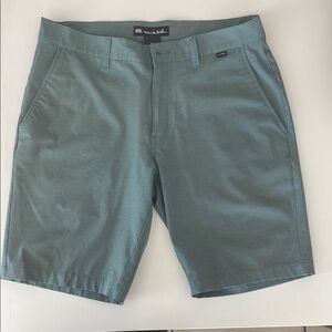 Like New: Men's Green Travis Mathew Golf Shorts